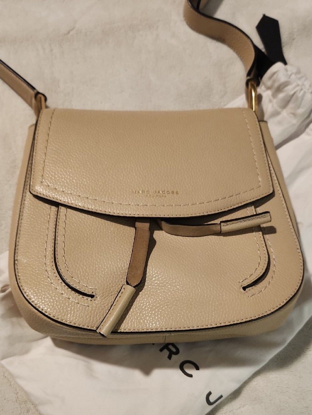 Marc Jacobs Neutral Beige Pebbled Leather Saddle Bag - Picture 8 of 10